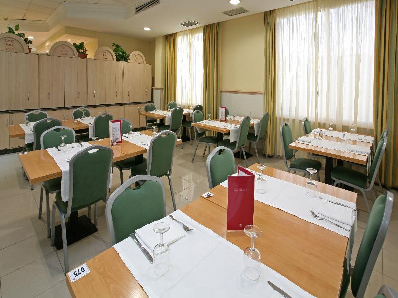 Apartamentos Turisticos Jardines Del Plaza Peñíscola エクステリア 写真