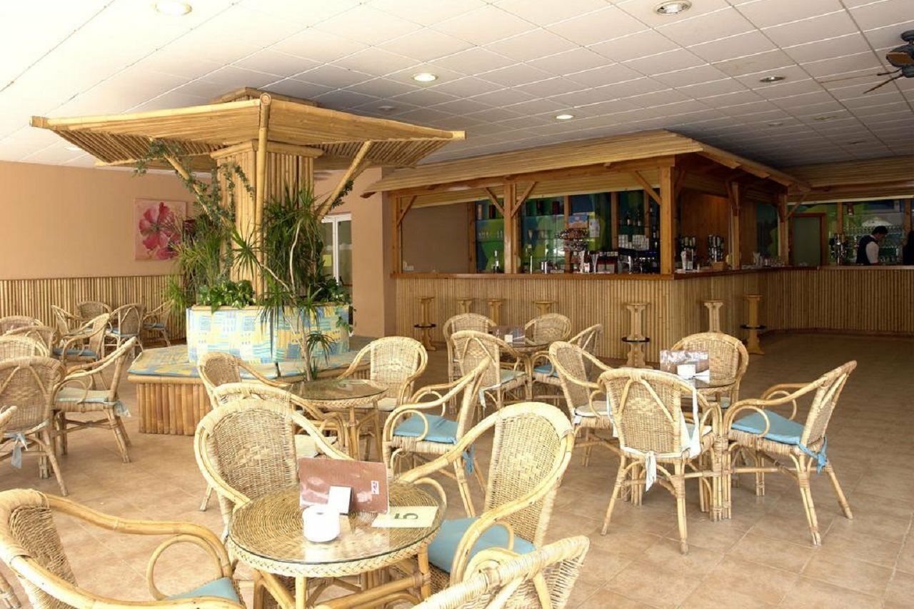 Apartamentos Turisticos Jardines Del Plaza Peñíscola エクステリア 写真